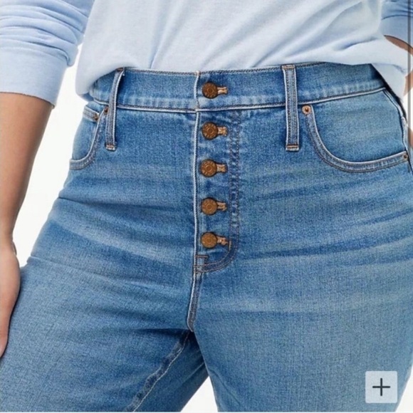 J. Crew Essential Straight Leg Jeans | Size 29 - Picture 2 of 2